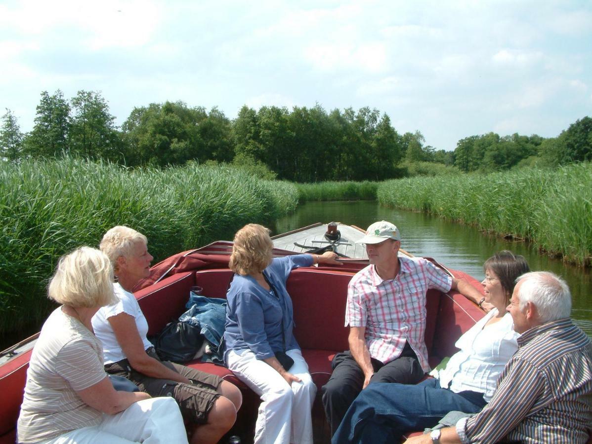 B&B De Strandhoeve Giethoorn Extérieur photo